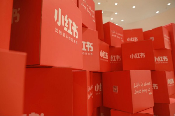 求一个卖手机号的交易平台？